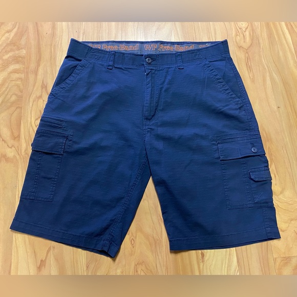 WearFirst Shorts Mens Wearfirst Navy Blue Cargo Shorts 4 Poshmark